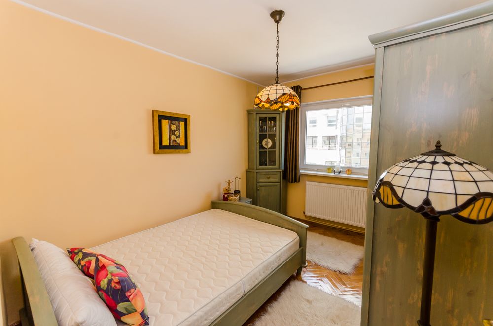 Apartament 3 camere, 2 bai, mobilat si utilat, Calea Dumbravii - CEC