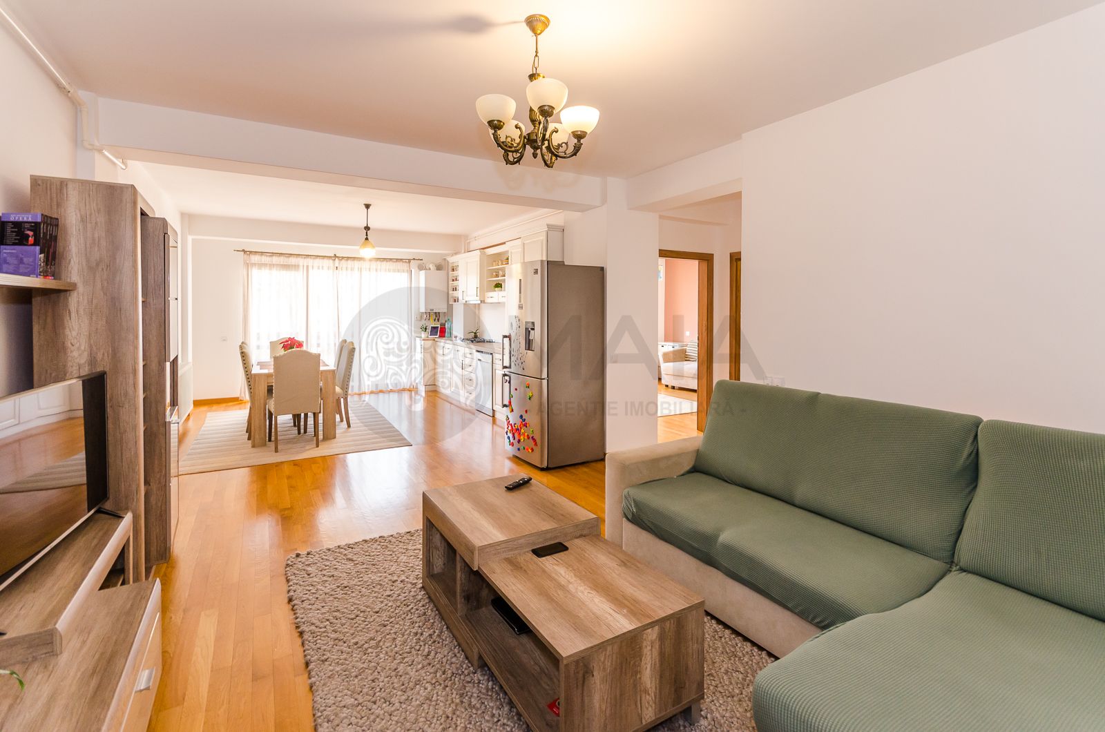 Apartament 3 camere, spatios, bloc nou cu lift, Parcul Sub Arini-Bld Victoriei