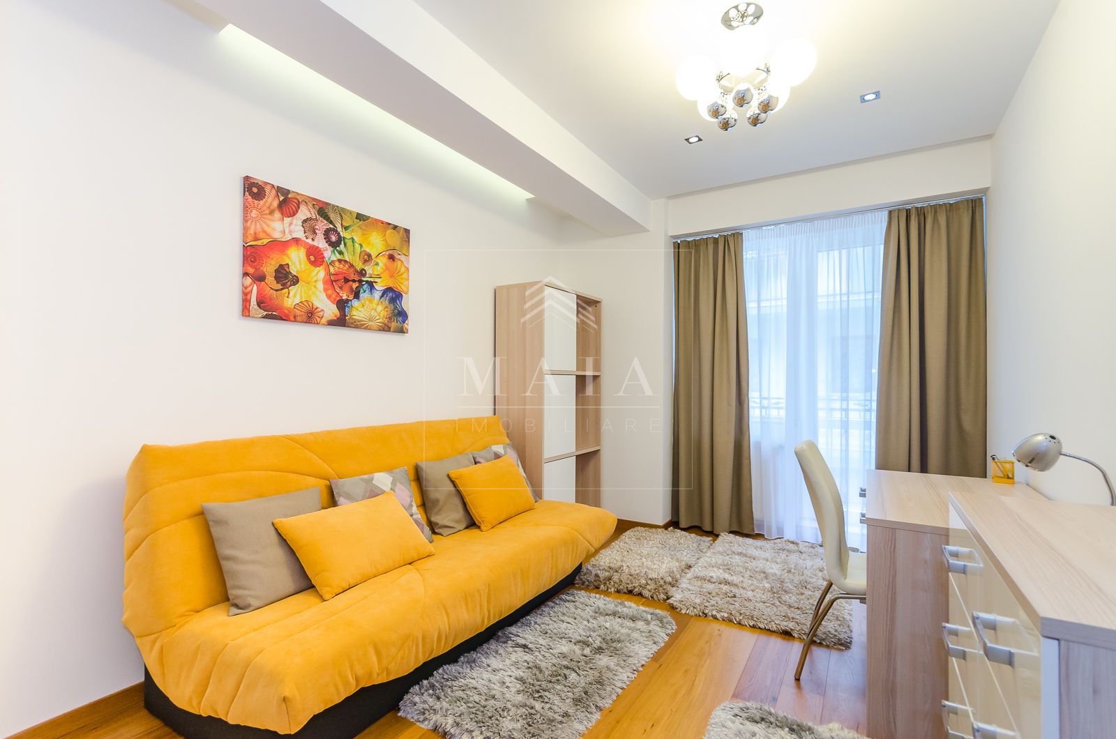 Apartament 3 camere , imobil nou cu lift, garaj, Calea Dumbravii