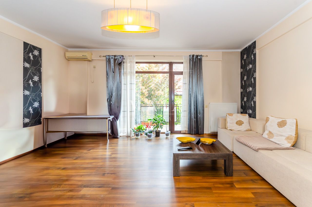 Apartament 3 camere, parcare subterana, zona str.Bucegi -Trei Stejari